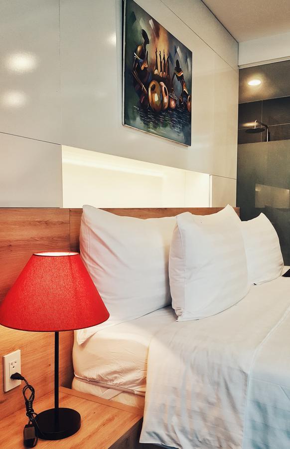 Della Boutique Hotel Хошимин Екстериор снимка